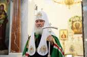 Предстоятель Русской Церкви совершил утреню всенощного бдения в Константино-Еленинском монастыре Санкт-Петербургской епархии